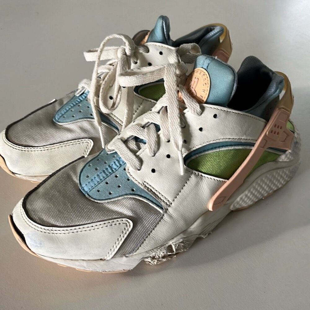 Nike Huarache Sneaker Shoe Womens 10.5